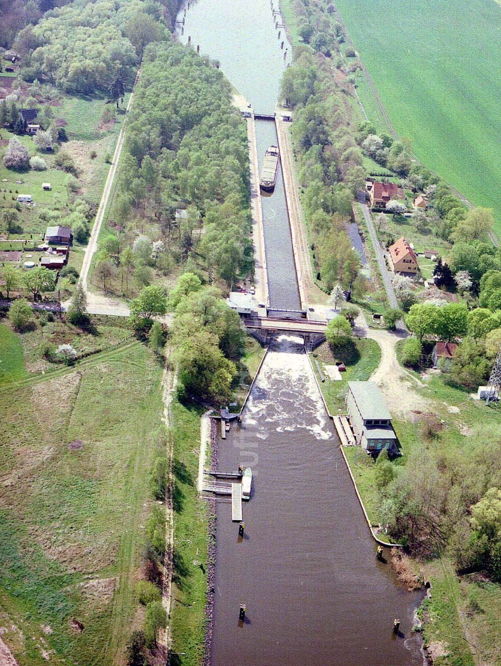 Luftbild Zerben - Einkammerschleuse Zerben am Elbe-Havel-Kanal.