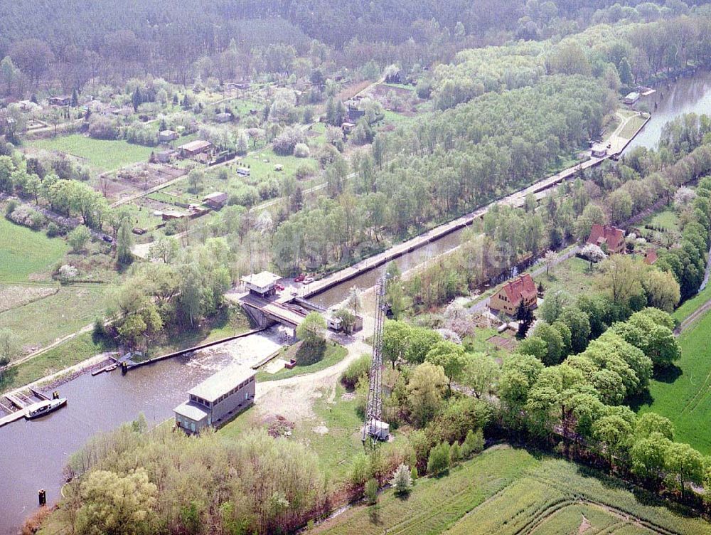 Zerben von oben - Einkammerschleuse Zerben am Elbe-Havel-Kanal.