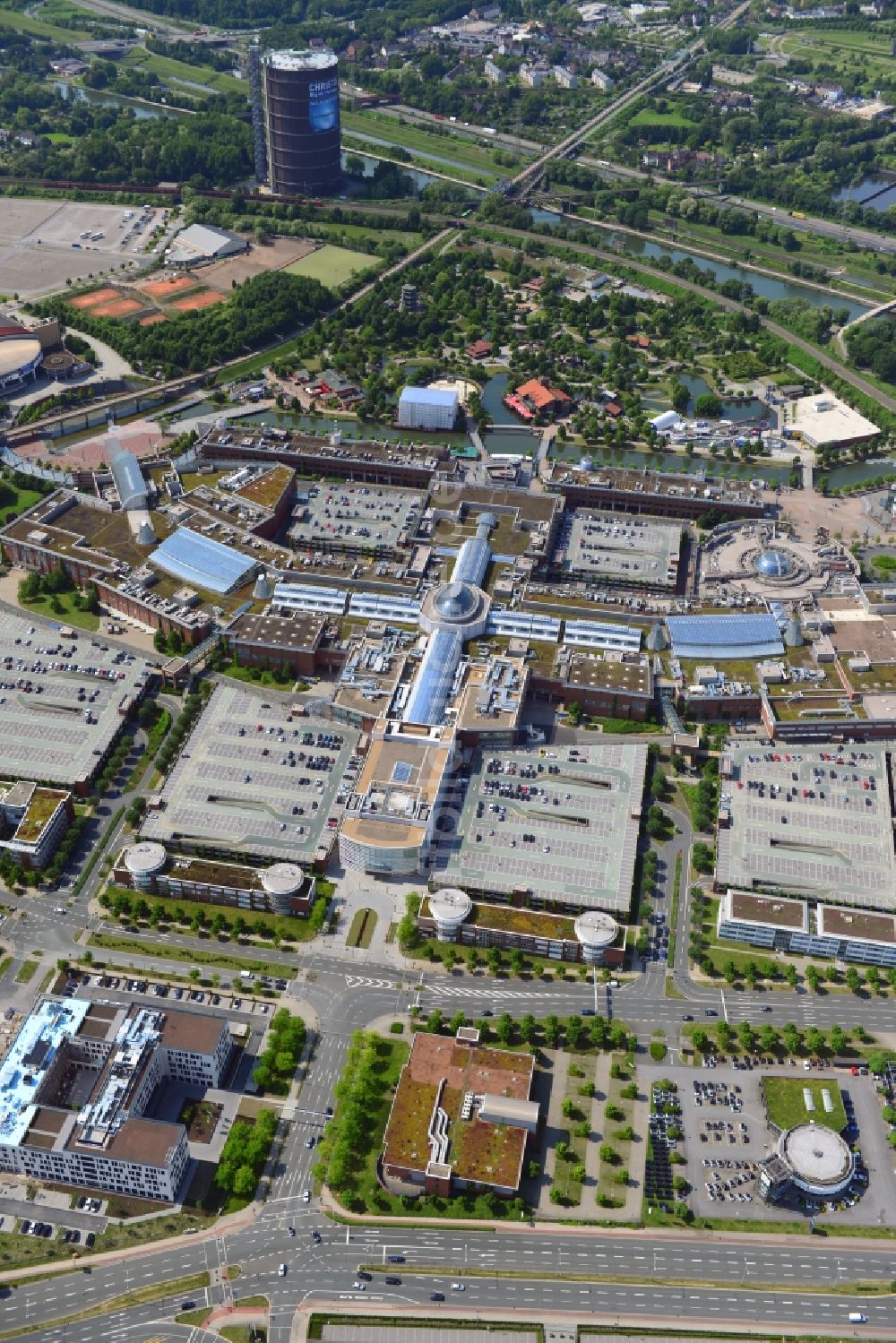 Luftbild Oberhausen - Einkaufs- und Freizeitzentrum Centro in der Centroallee im Stadtteil Neue Mitte in Oberhausen im Bundesland Nordrhein-Westfalen