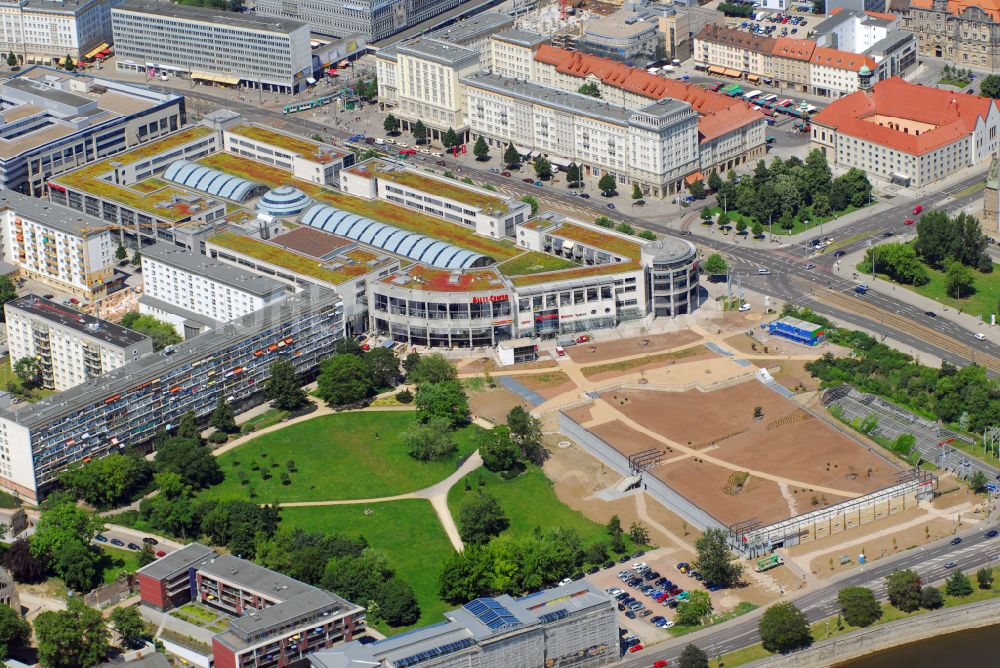 Magdeburg von oben - Einkaufs- Zentrum Allee-Center Magdeburg im Ortsteil Zentrum in Magdeburg im Bundesland Sachsen-Anhalt, Deutschland