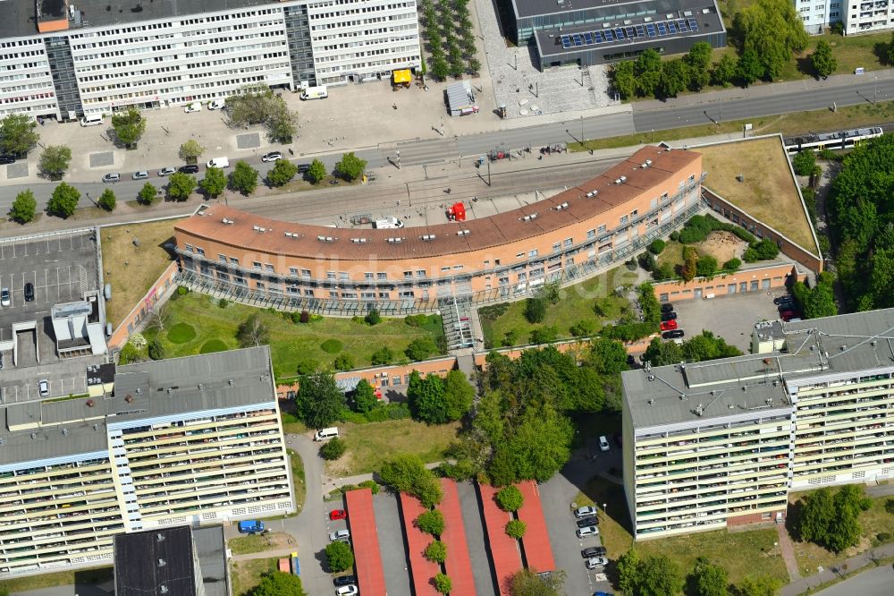 Schwerin aus der Vogelperspektive: Einkaufs- Zentrum Dreescher Markt in Schwerin im Bundesland Mecklenburg-Vorpommern, Deutschland