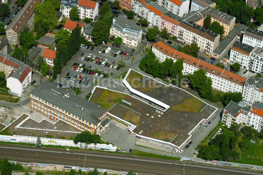 Berlin aus der Vogelperspektive: Einkaufs- Zentrum EDEKA im Ortsteil Pankow in Berlin, Deutschland