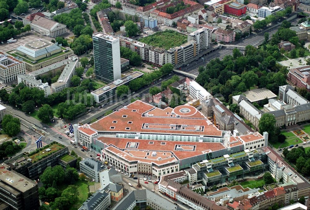 Luftbild Karlsruhe - Einkaufs- Zentrum Ettlinger Tor Karlsruhe in Karlsruhe im Bundesland Baden-Württemberg, Deutschland