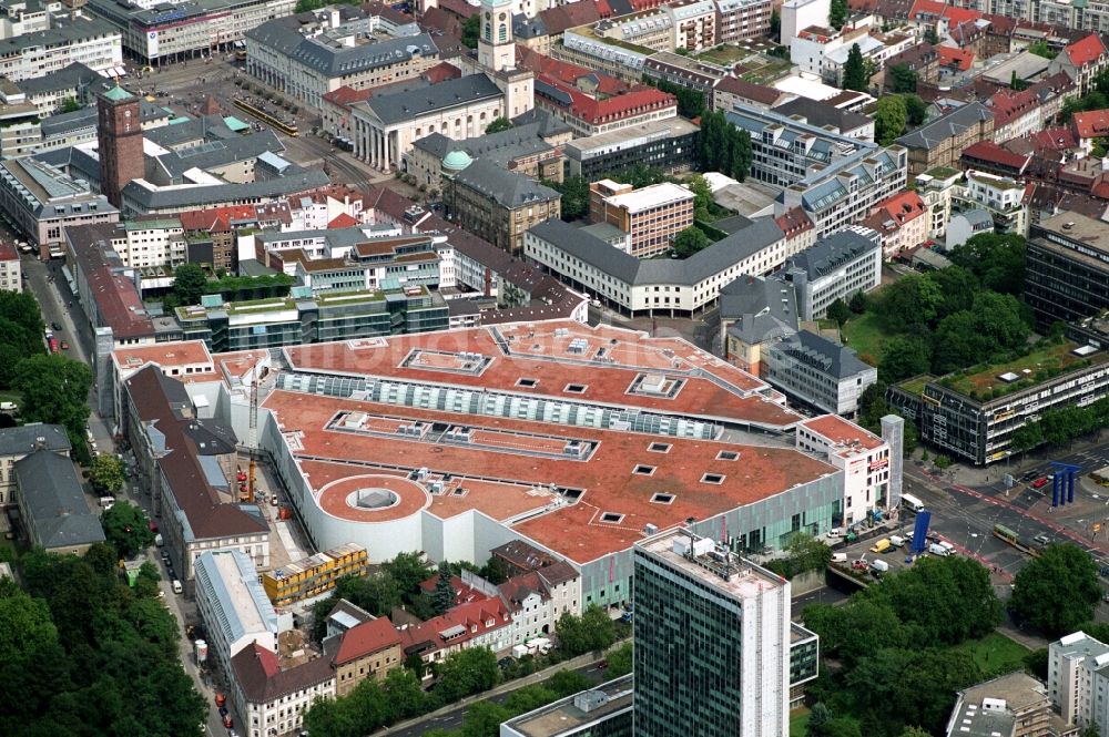 Karlsruhe von oben - Einkaufs- Zentrum Ettlinger Tor Karlsruhe in Karlsruhe im Bundesland Baden-Württemberg, Deutschland