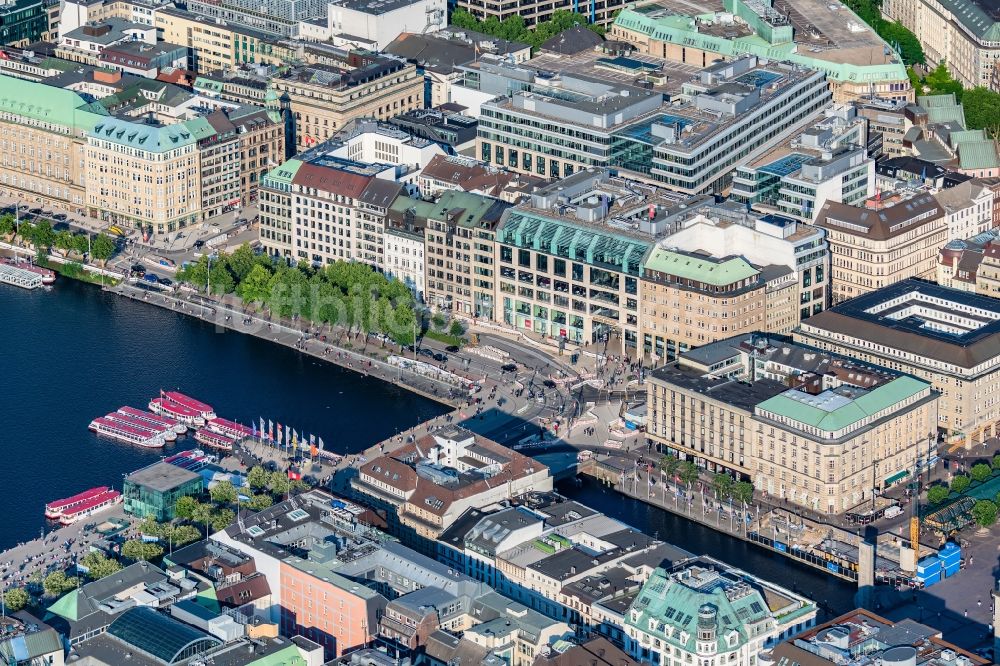 Hamburg aus der Vogelperspektive: Einkaufs- Zentrum Europa Passage am Ballindamm im Ortsteil Altstadt in Hamburg, Deutschland