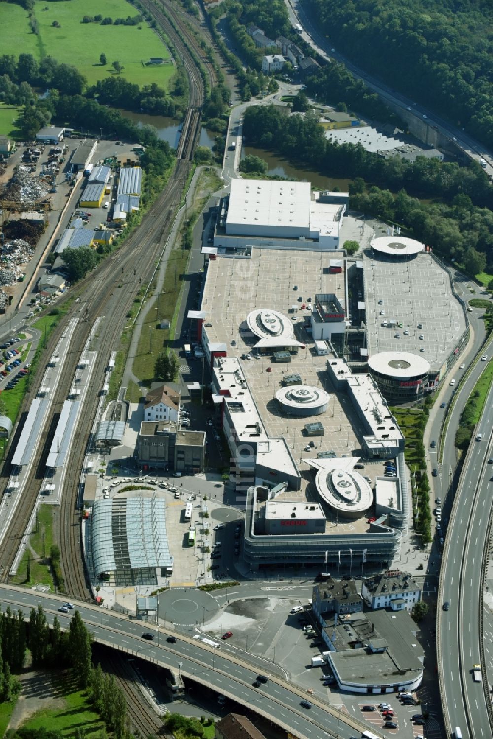 Luftaufnahme Wetzlar - Einkaufs- Zentrum Forum Wetzlar in Wetzlar im Bundesland Hessen, Deutschland