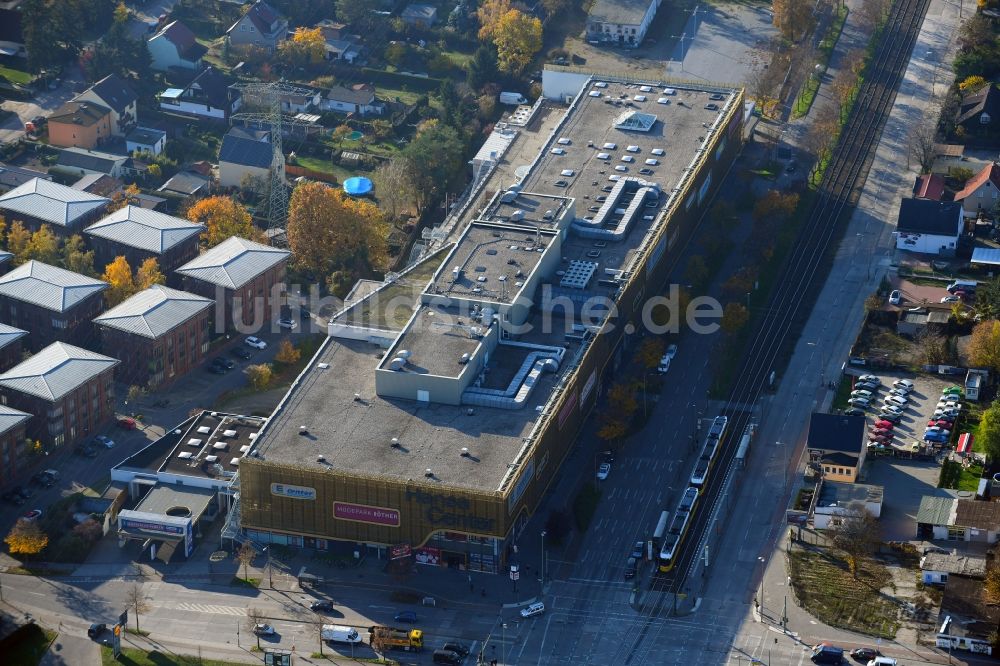 Berlin von oben - Einkaufs- Zentrum Hansa Center Berlin im Ortsteil Hohenschönhausen in Berlin, Deutschland