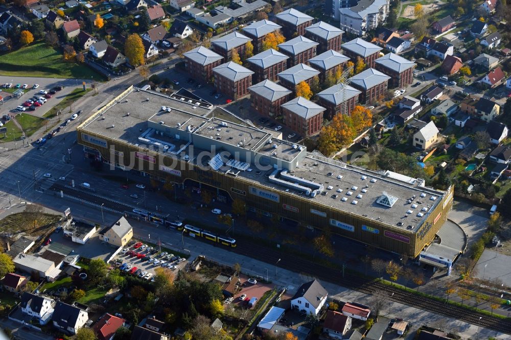 Luftbild Berlin - Einkaufs- Zentrum Hansa Center Berlin im Ortsteil Hohenschönhausen in Berlin, Deutschland