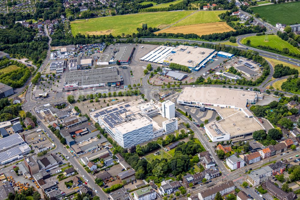 Mülheim an der Ruhr aus der Vogelperspektive: Einkaufs- Zentrum am Heifeskamp in Mülheim an der Ruhr im Bundesland Nordrhein-Westfalen, Deutschland