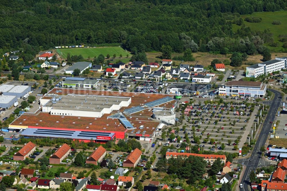 Luftaufnahme Gosen-Neu Zittau - Einkaufs- Zentrum Müggelpark Gosen in Gosen-Neu Zittau im Bundesland Brandenburg, Deutschland