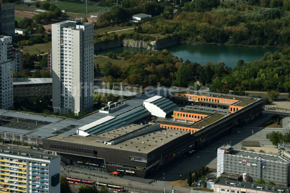 Halle (Saale) von oben - Einkaufs- Zentrum Neustadter Passage in Halle (Saale) im Bundesland Sachsen-Anhalt, Deutschland