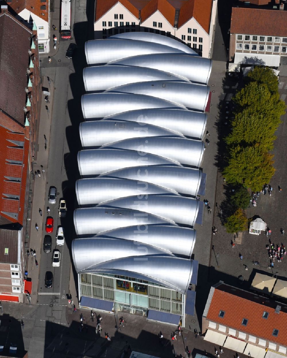 Luftbild Lübeck - Einkaufs- Zentrum Peek & Cloppenburg am Kohlmarkt im Ortsteil Innenstadt in Lübeck im Bundesland Schleswig-Holstein, Deutschland