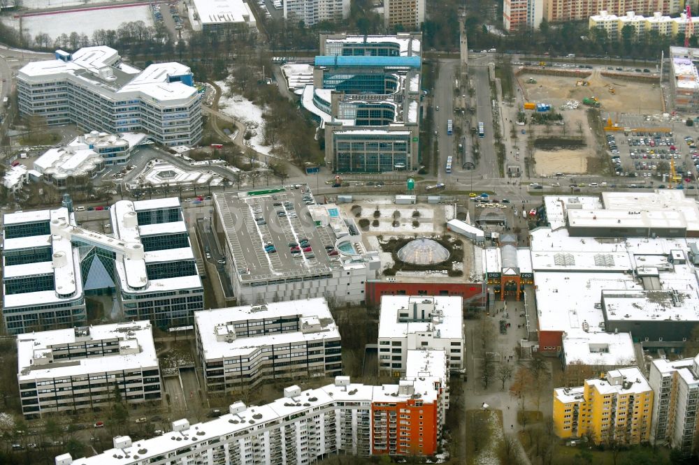 Luftbild München - Einkaufs- Zentrum PEP Neuperlach in München im Bundesland Bayern, Deutschland