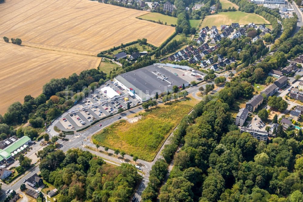 Hetterscheidt aus der Vogelperspektive: Einkaufs- Zentrum real in Hetterscheidt im Bundesland Nordrhein-Westfalen, Deutschland