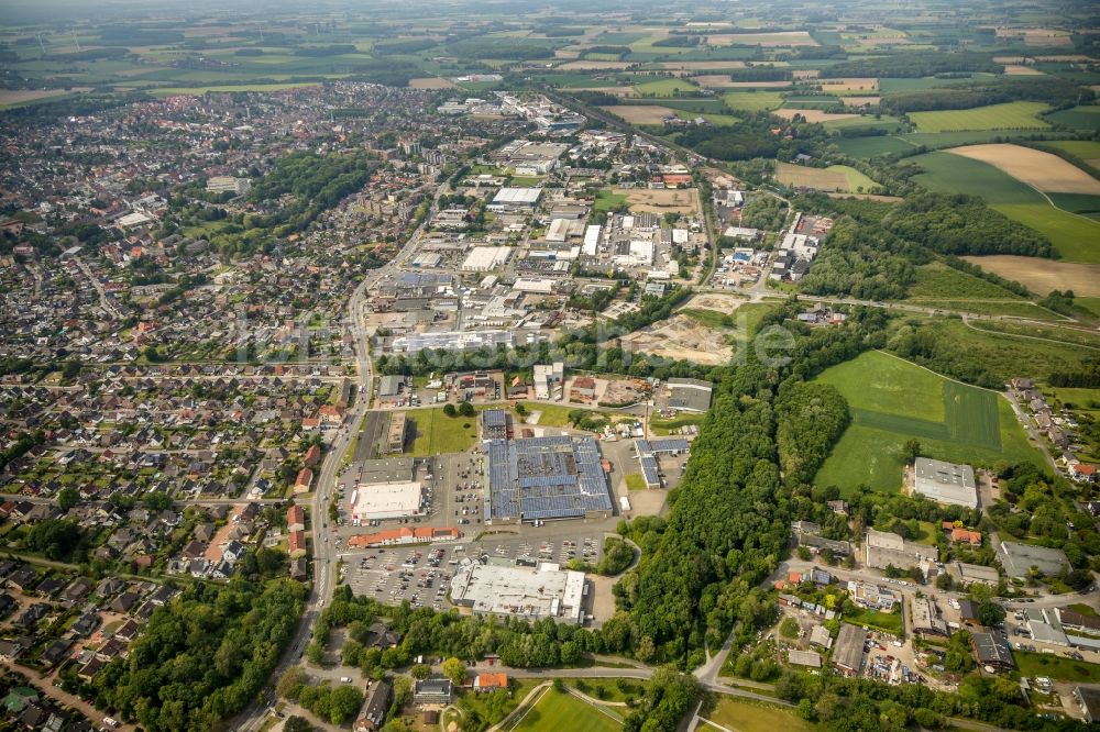 Hamm aus der Vogelperspektive: Einkaufs- Zentrum an der Römerstraße in Hamm im Bundesland Nordrhein-Westfalen, Deutschland