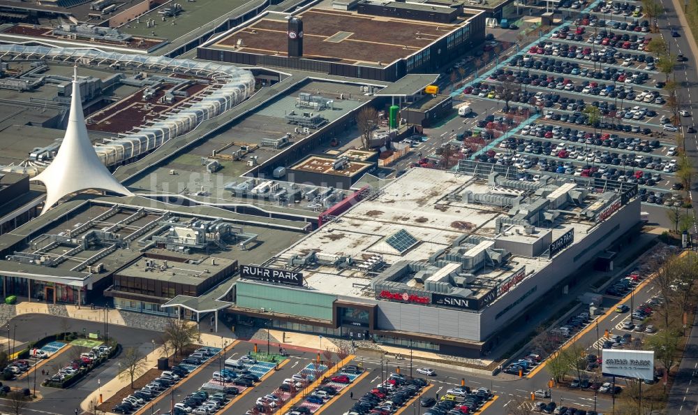 Bochum von oben - Einkaufs- Zentrum Ruhr Park im Ortsteil Harpen in Bochum im Bundesland Nordrhein-Westfalen, Deutschland