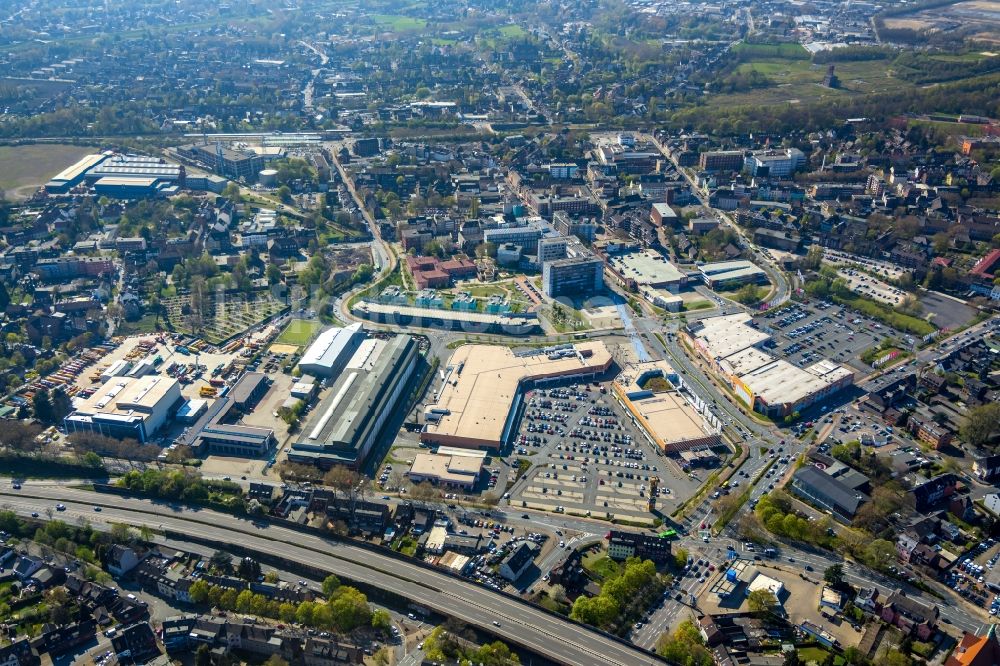 Luftaufnahme Oberhausen - Einkaufs- Zentrum Sterkrader Tor Oberhausen in Oberhausen im Bundesland Nordrhein-Westfalen, Deutschland