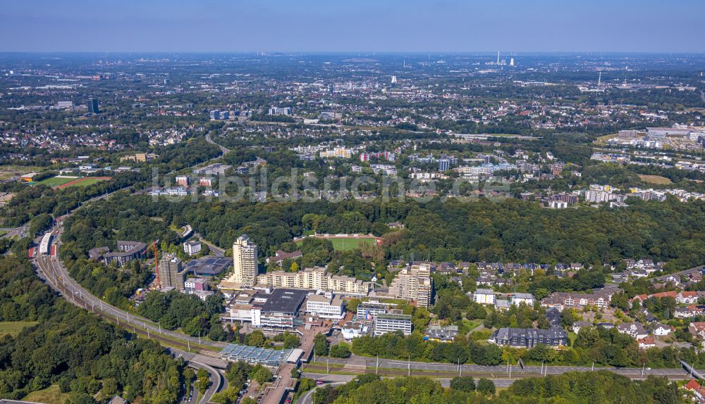 Luftbild Bochum - Einkaufs- Zentrum Uni-Center im Ortsteil Querenburg in Bochum im Bundesland Nordrhein-Westfalen, Deutschland