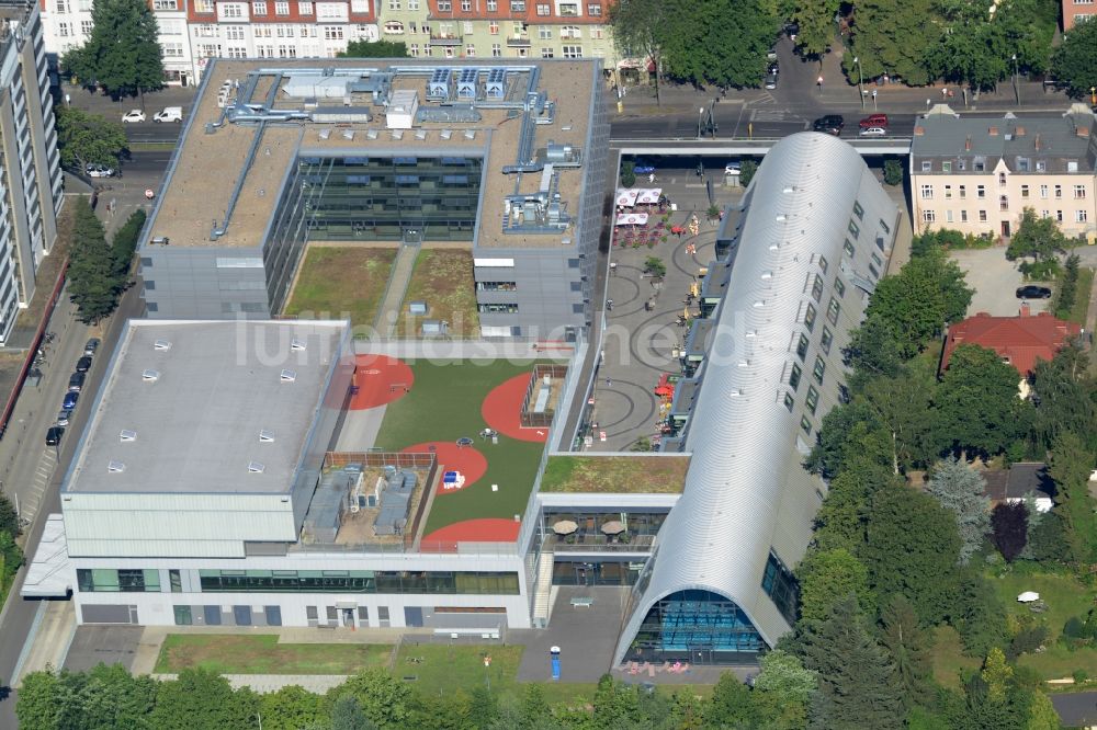 Berlin aus der Vogelperspektive: Einkaufs- Zentrum Zehlendorfer Welle im Ortsteil Zehlendorf in Berlin, Deutschland