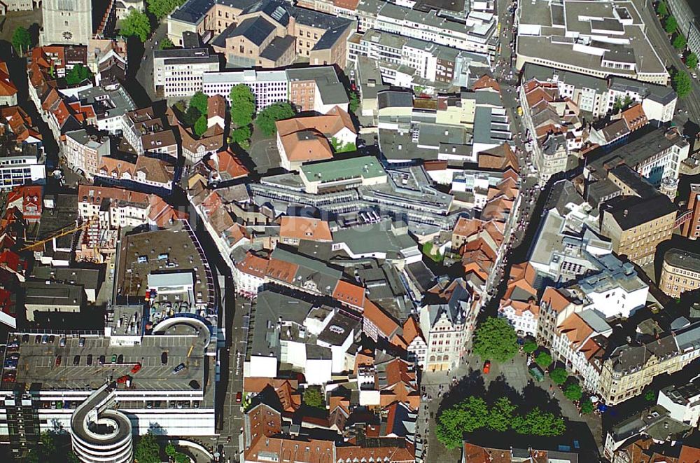 Braunschweig aus der Vogelperspektive: Einkaufscenter City Point der DIFA in der Braunschweiger Altstadt. Datum: 30.05.2003