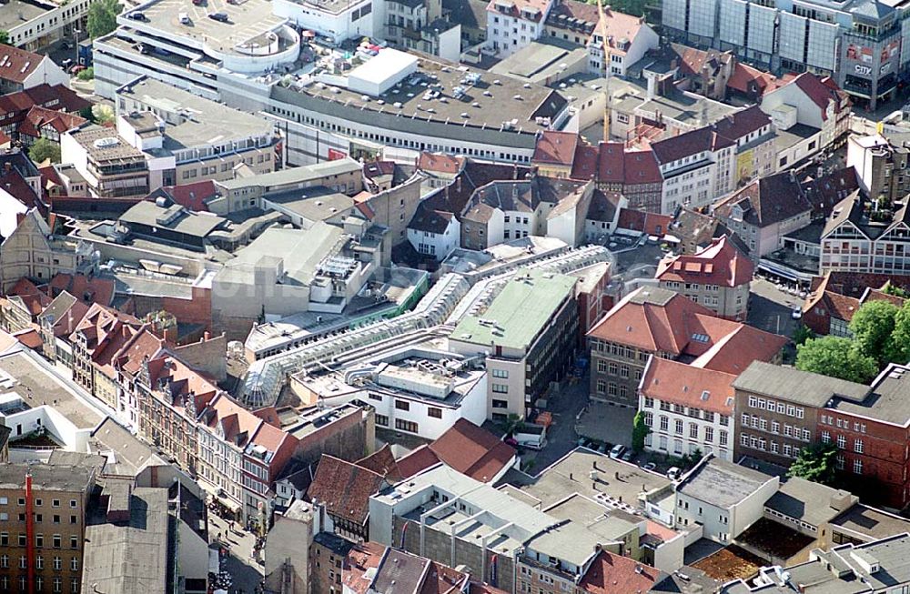 Braunschweig aus der Vogelperspektive: Einkaufscenter City Point der DIFA in der Braunschweiger Altstadt. Datum: 30.05.2003