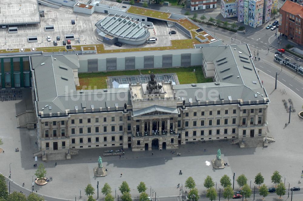 Braunschweig aus der Vogelperspektive: Einkaufscenter Schloss Arkaden Braunschweig