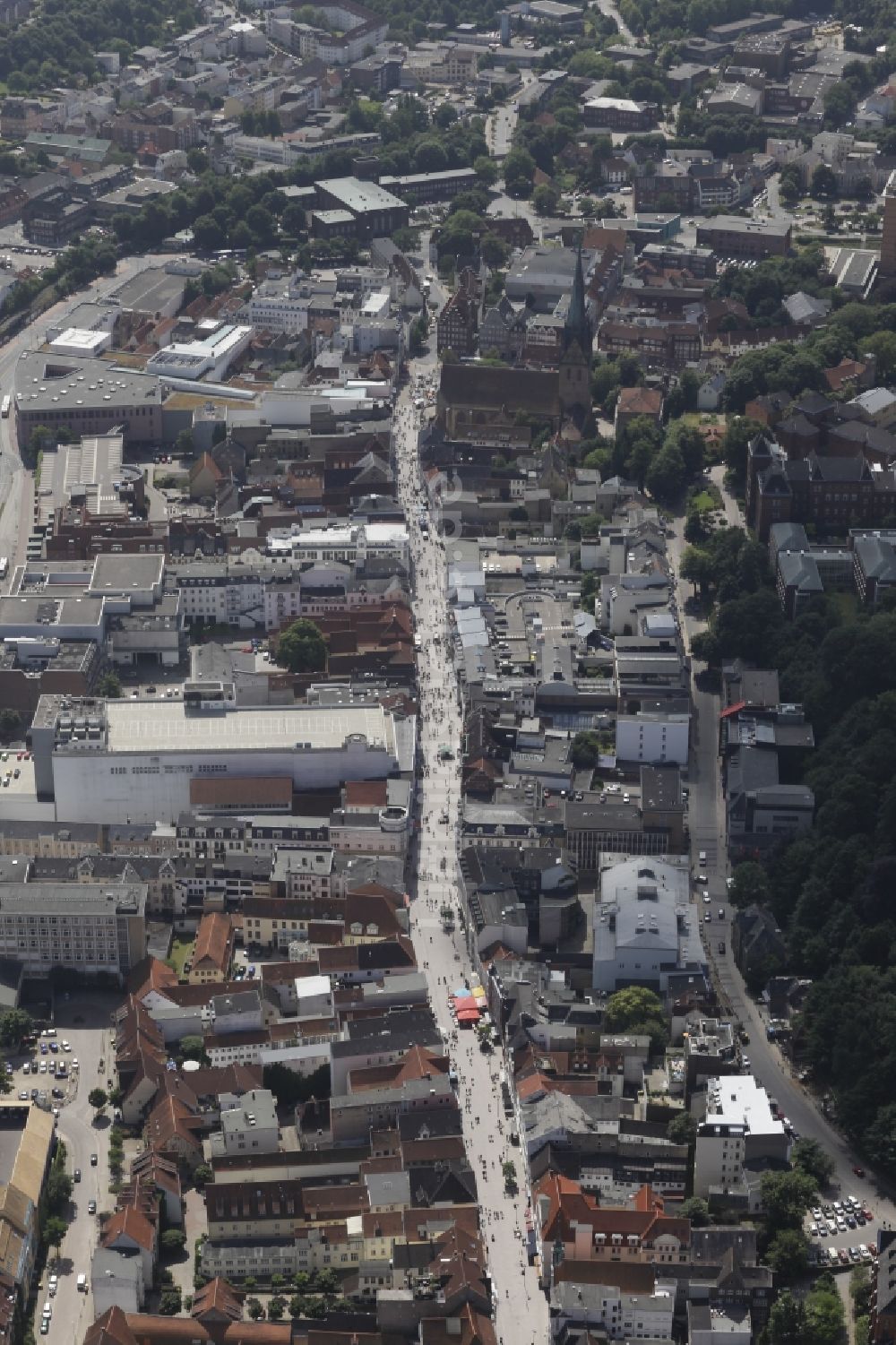 Flensburg aus der Vogelperspektive: Einkaufsstraßen in Flensburg im Bundesland Schleswig-Holstein