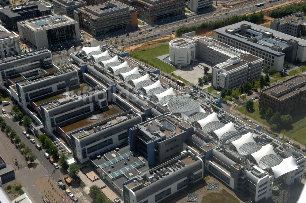 Luftbild LUXEMBURG - Einkaufszentrum der Auchan Luxembourg SA im Bankenviertel in Luxemburg