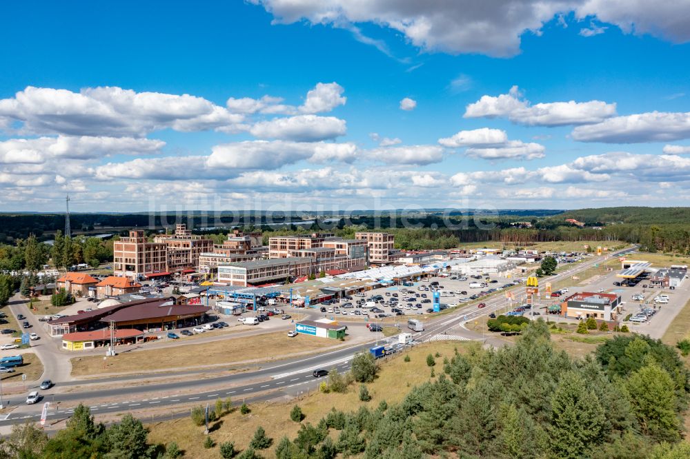 Luftbild Niederwutzen - Einkaufszentrum bei Osinow Dolny in Westpommern Polen