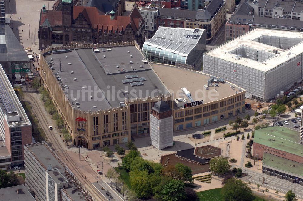 Chemnitz aus der Vogelperspektive: Einkaufszentrum Galerie Roter Turm in Chemnitz in Sachsen