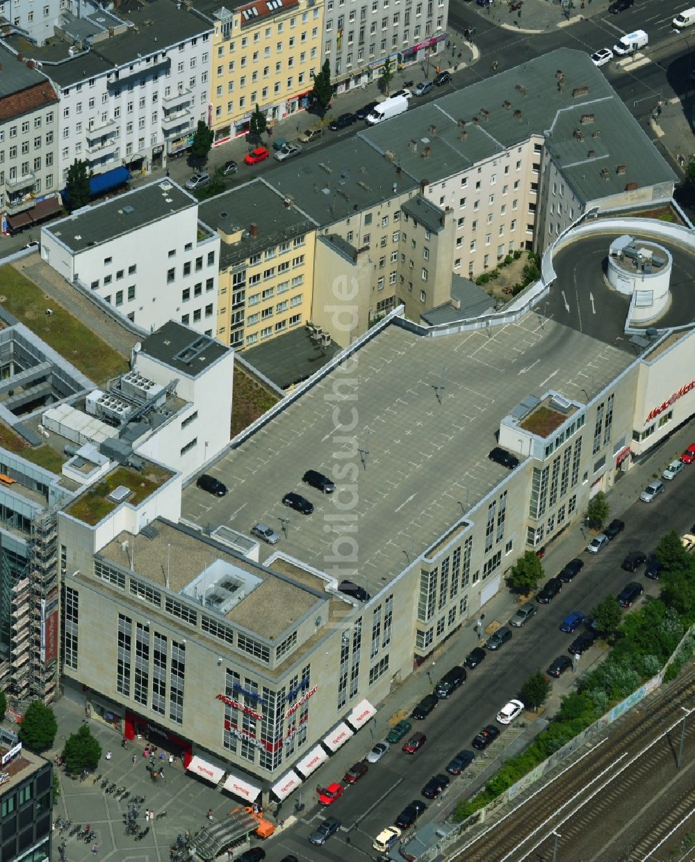 Berlin von oben - Einkaufszentrum Kant Center an der Kantstraße in Berlin - Charlottenburg