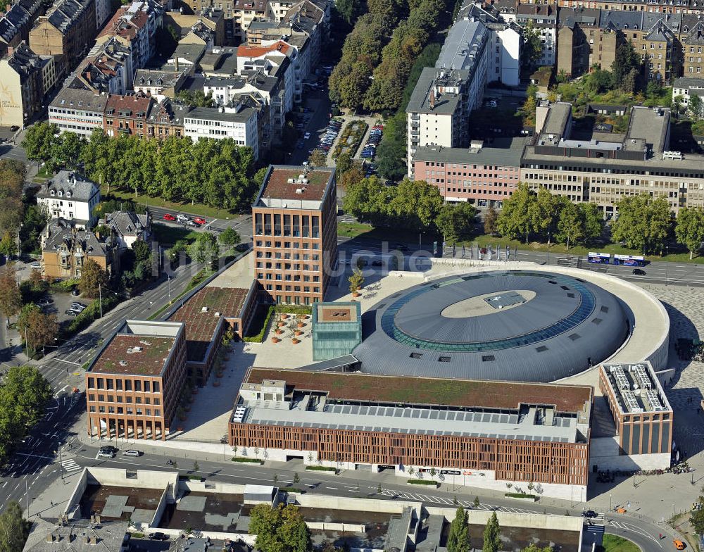 Wiesbaden aus der Vogelperspektive: Einkaufszentrum Lilien-Carré Wiesbaden