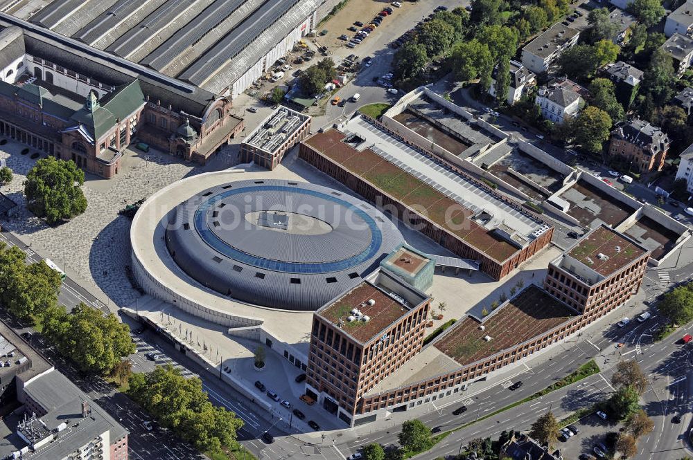 Wiesbaden von oben - Einkaufszentrum Lilien-Carré Wiesbaden