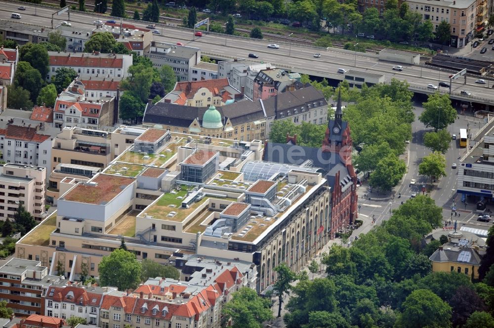 Luftbild Berlin - Einkaufszentrum ? Das Schloss ? Berlin im Stadtteil Steglitz