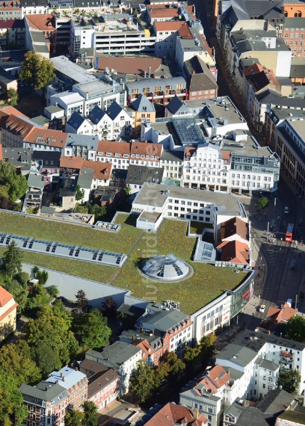 Schwerin aus der Vogelperspektive: Einkaufszentrum Schlosspark-Center der ECE Gruppe in Schwerin in Mecklenburg-Vorpommern