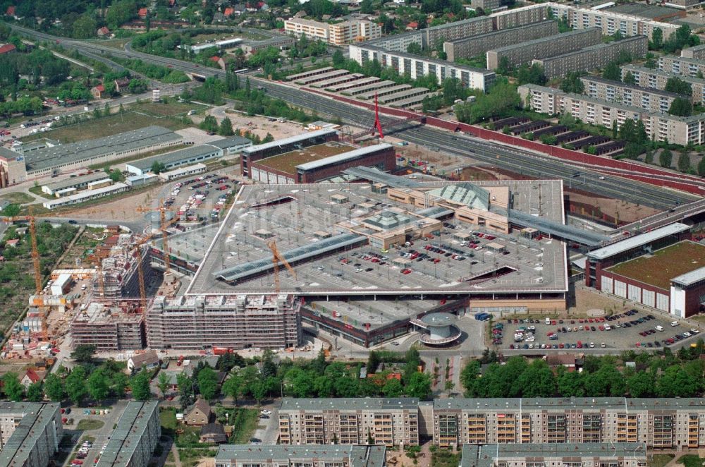 Potsdam aus der Vogelperspektive: Einkaufszentrum Stern Center Potsdam - Drewitz im Bundesland Brandenburg