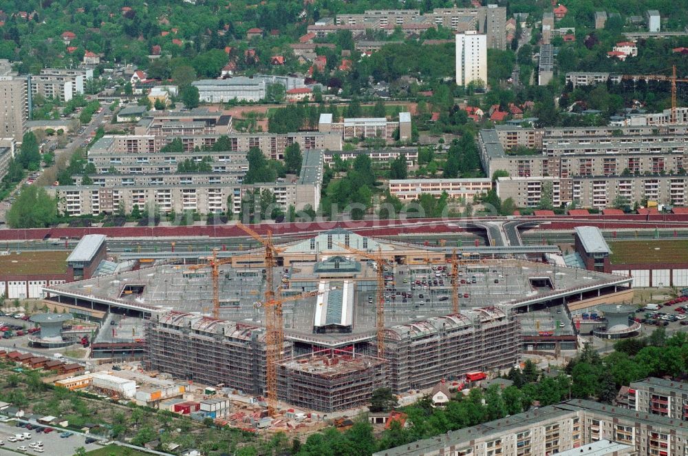 Potsdam aus der Vogelperspektive: Einkaufszentrum Stern Center Potsdam - Drewitz im Bundesland Brandenburg