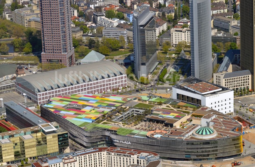 Frankfurt am Main aus der Vogelperspektive: Einkaufszentrums Skyline Plaza in Frankfurt am Main