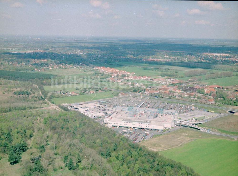 Luftaufnahme Dallgow / Brandenburg - Einkaufszentrzum Dallgow