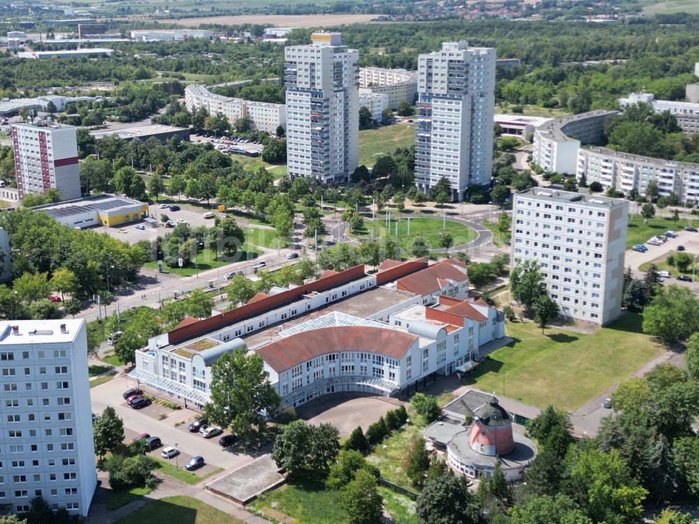 Luftaufnahme Halle (Saale) - Einkaufzentrum Action Halle in Halle (Saale) im Bundesland Sachsen-Anhalt, Deutschland