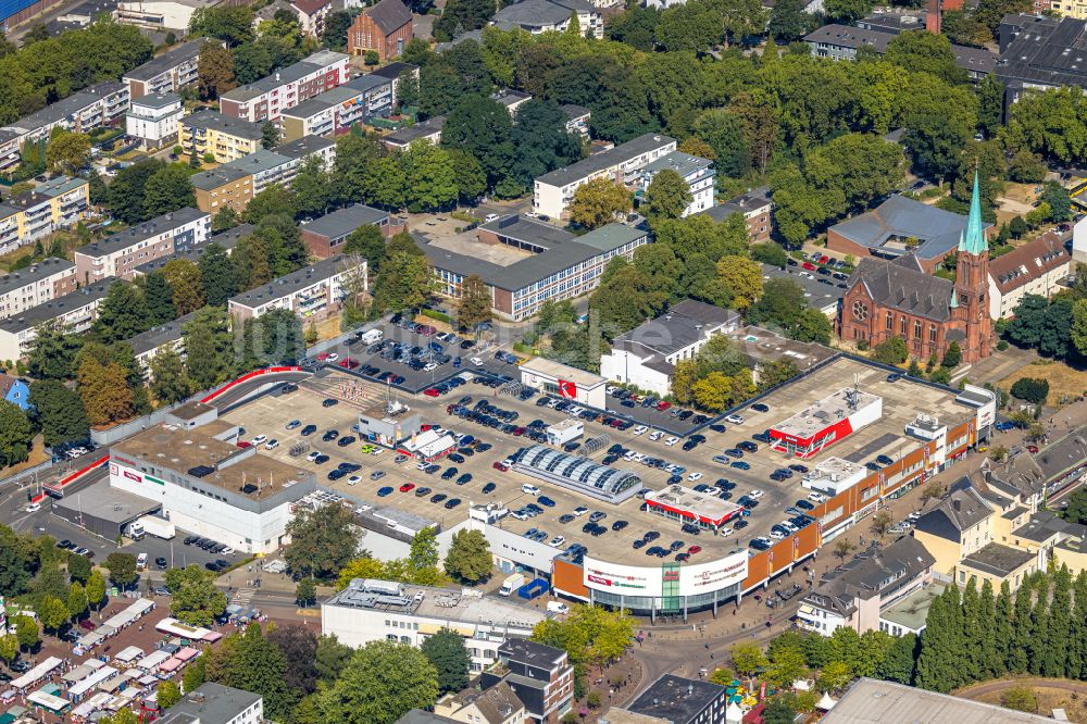 Essen von oben - Einkaufzentrum Allee-Center Essen-Altenessen in Essen im Bundesland Nordrhein-Westfalen, Deutschland