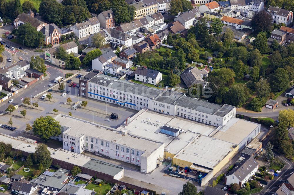 Dülken von oben - Einkaufzentrum in Dülken im Bundesland Nordrhein-Westfalen, Deutschland