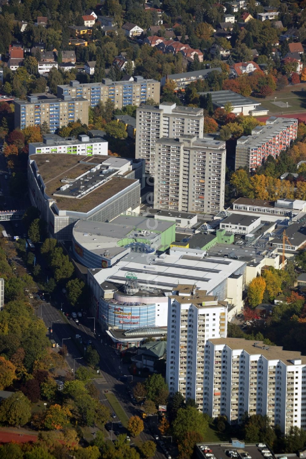 Luftbild Berlin - Einkaufzentrum Gropius Passagen im Bezirk Neukölln von Berlin