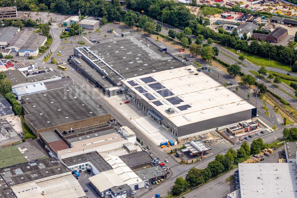 Luftaufnahme Mülheim an der Ruhr - Einkaufzentrum des HafenCenter mit Edeka-Paschmann in Mülheim an der Ruhr im Bundesland Nordrhein-Westfalen, Deutschland