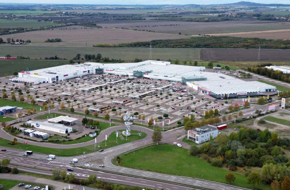 Luftbild Landsberg - Einkaufzentrum Halle Center in Landsberg im Bundesland Sachsen-Anhalt, Deutschland