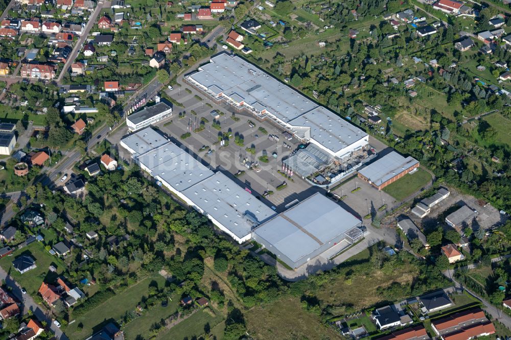 Tangermünde von oben - Einkaufzentrum in Tangermünde im Bundesland Sachsen-Anhalt, Deutschland