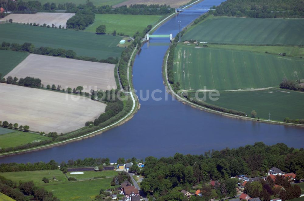 Luftbild Edesbüttel - Einmündung des Elbe-Seitenkanal in den Mittellandkanal bei Edesbüttel in Niedersachsen