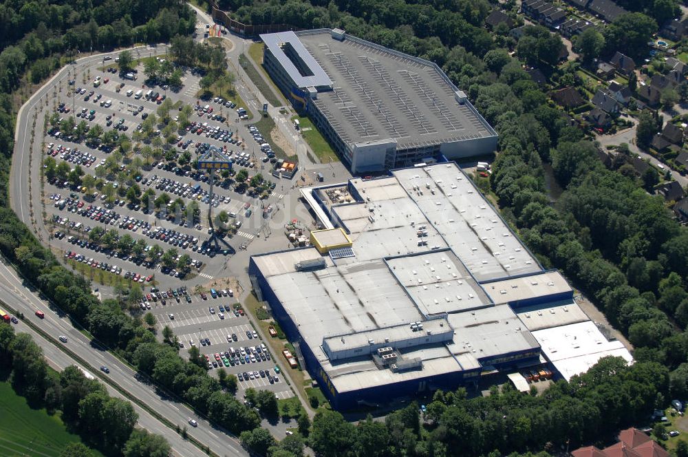 HAMBURG von oben - Einrichtungshaus der IKEA Deutschland GmbH & Co. KG - Niederlassung Hamburg Schnelsen