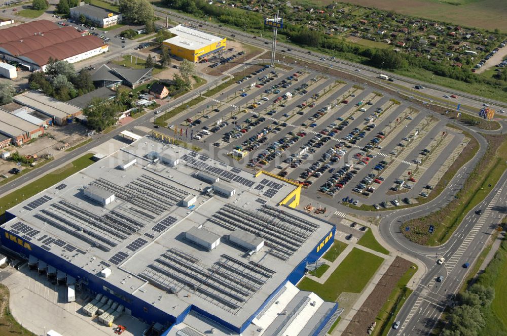 Rostock aus der Vogelperspektive: Einrichtungshaus der IKEA Deutschland GmbH & Co. KG - Niederlassung Rostock