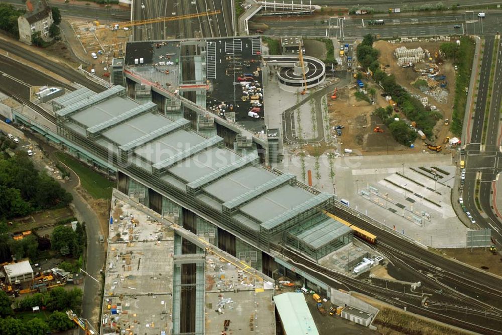 Berlin-Tempelhof von oben - Einweihung Berliner Südkreuz / Bahnhof Papestrasse